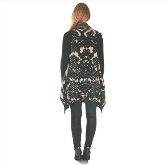 CASHMERE FEEL ABSTRACT VESTS-OS-NEW - Picture 3 of 4